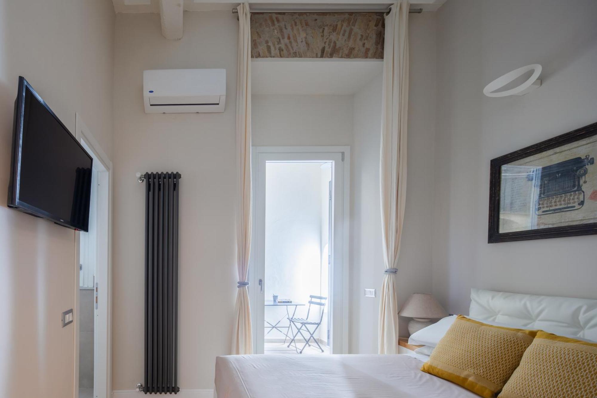 The Break Apartment *