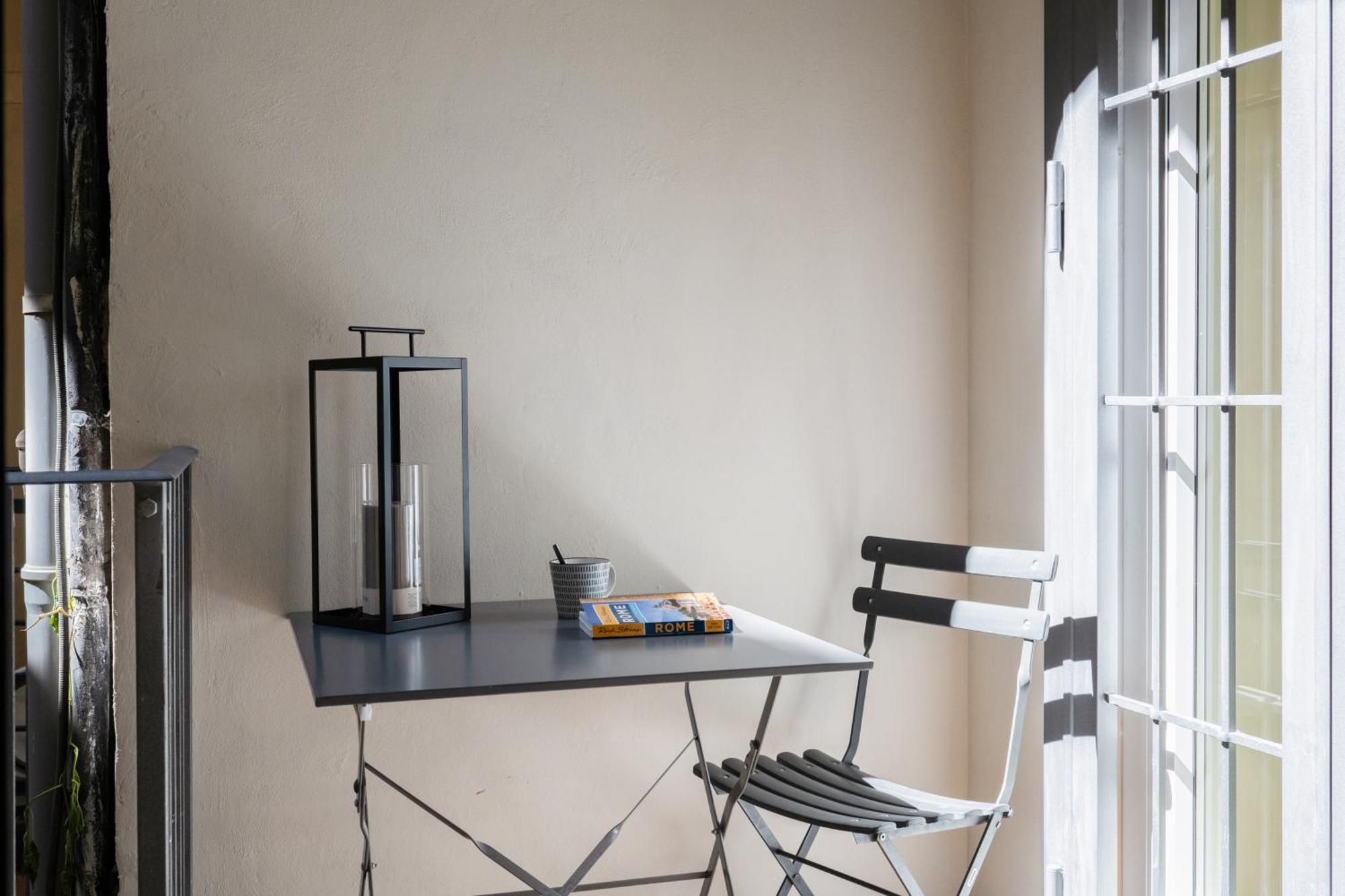 The Break Apartment
