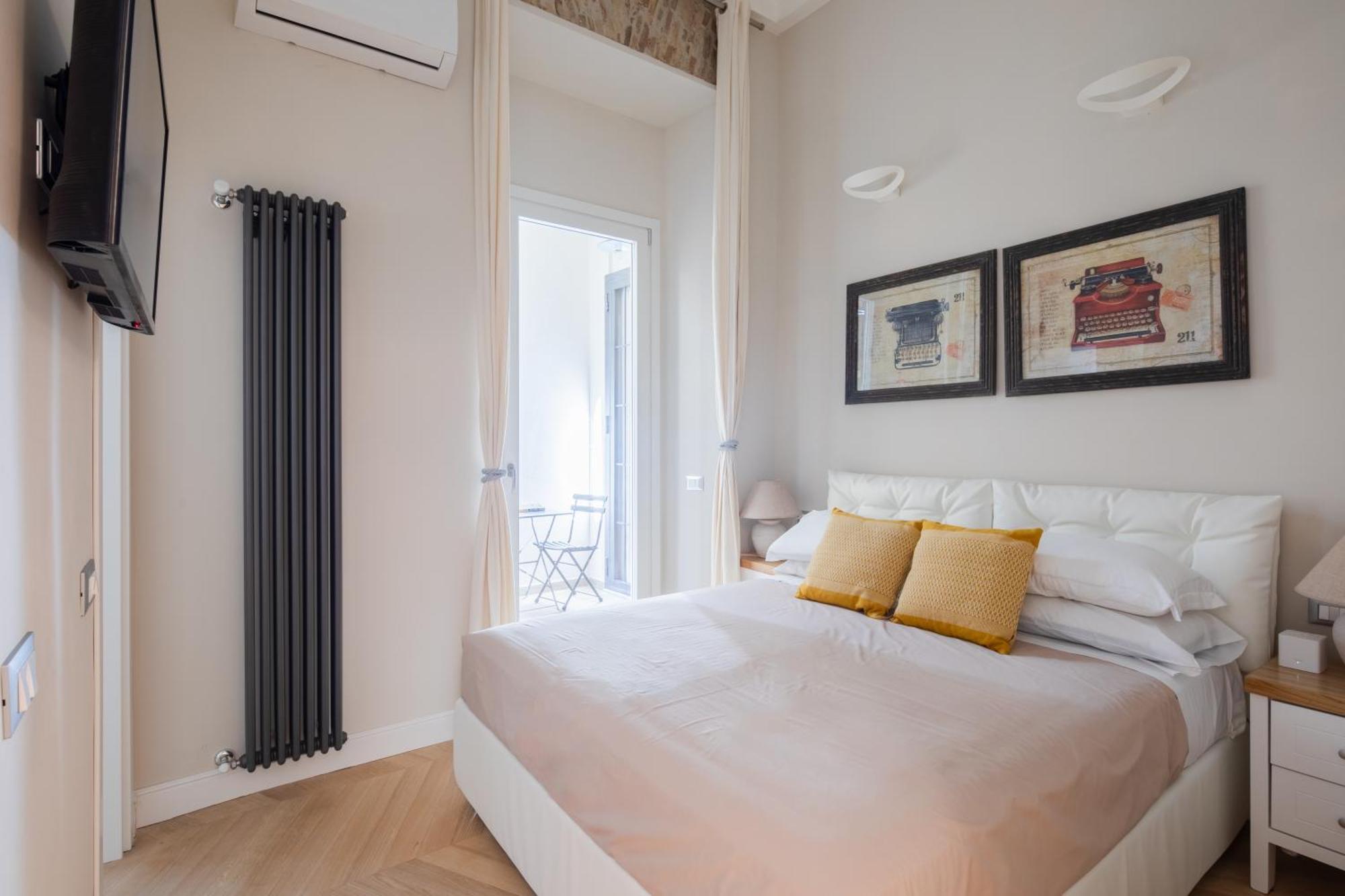 The Break Apartment Rom